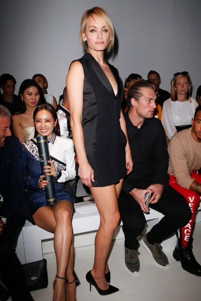 Look 4